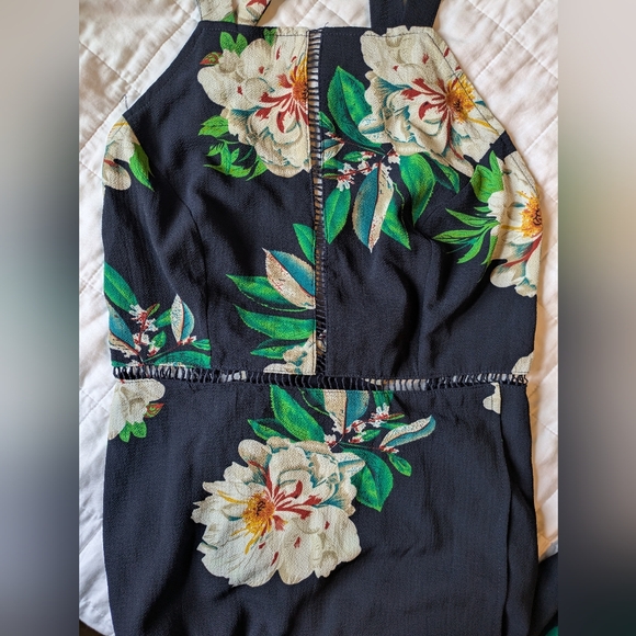 Floral Navy Blue Halter Maxi Dress - Picture 4 of 10